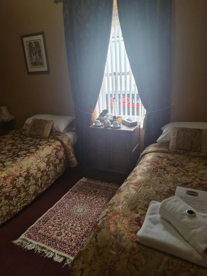 Hotel The Red Lion Llangadog Zewnętrze zdjęcie