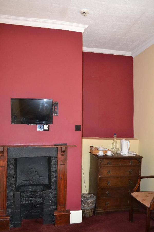 Hotel The Red Lion Llangadog Zewnętrze zdjęcie